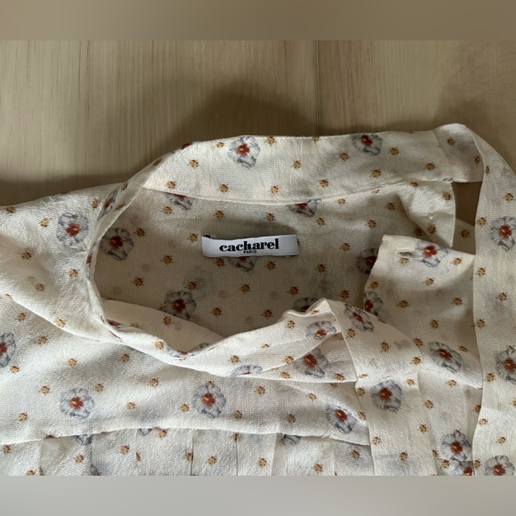 Cacharel tie neck floral blouse size FR 38/US 6. 100% Silk - Picture 5 of 7
